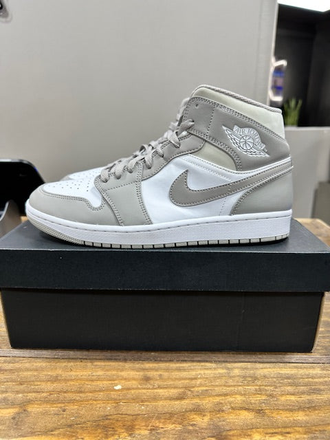 Jordan 1 Mid Linen - Size 10 (Pre-Owned)