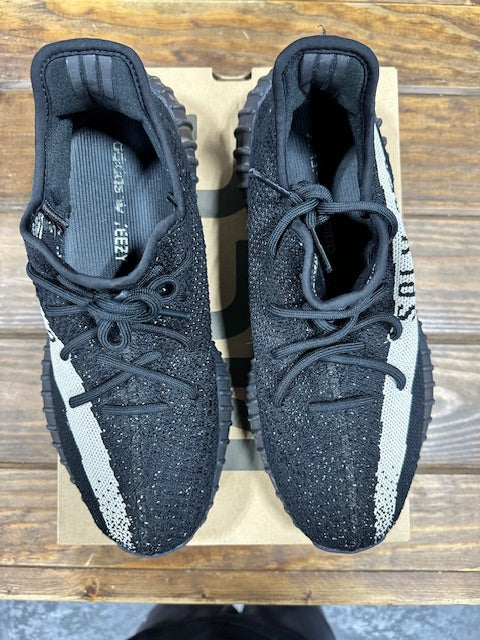 adidas Yeezy Boost 350 V2 Core Black White - Size 10.5 (Pre-Owned)