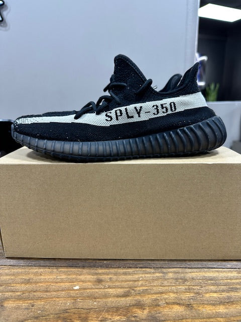 adidas Yeezy Boost 350 V2 Core Black White - Size 10.5 (Pre-Owned)