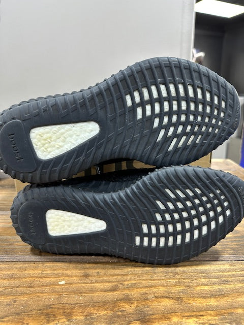adidas Yeezy Boost 350 V2 Core Black White - Size 10.5 (Pre-Owned)