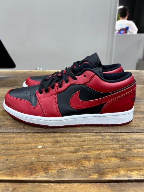 Jordan 1 Low Reverse Bred - Size 10 (Pre-Owned - No Box)