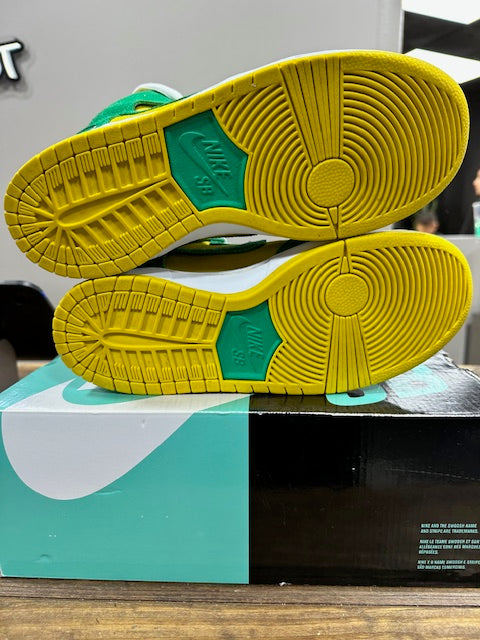 Nike SB Dunk High Oakland Athletics - Size 8.5 (Pre-Owned)