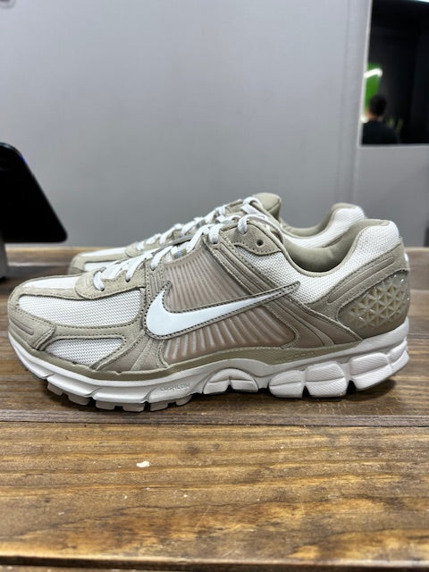 Nike Zoom Vomero 5 Khaki - Size 11 (New - Replacement Box)