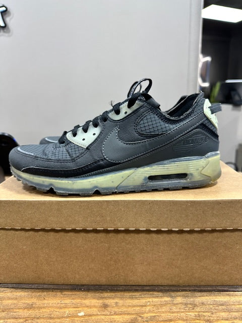 Nike Air Max 90 Terrascape Black Lime Ice - Size 9.5 (Pre-Owned - Replacement Box)