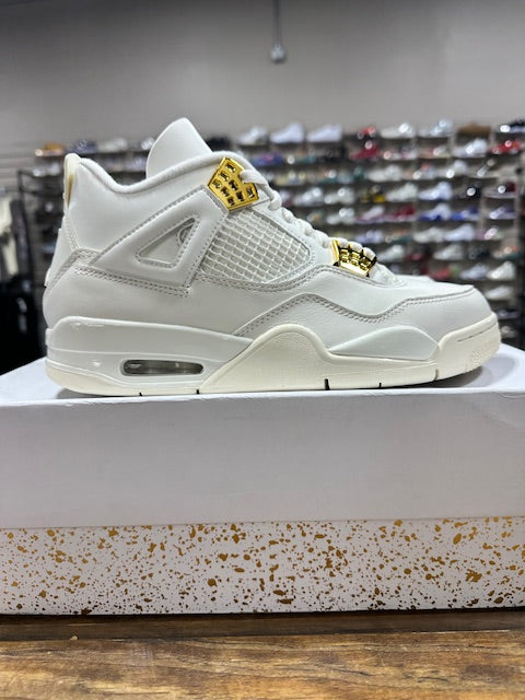 Jordan 4 Retro Metallic Gold (W) - Size 10W (Pre-Owned)