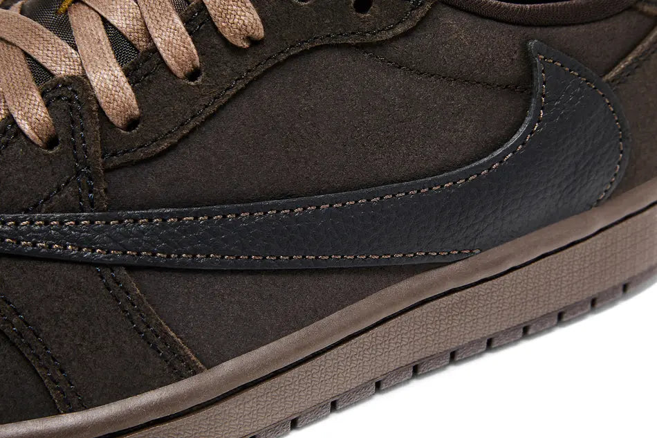 Travis Scott x Air Jordan 1 Low OG SP 'Velvet Brown'