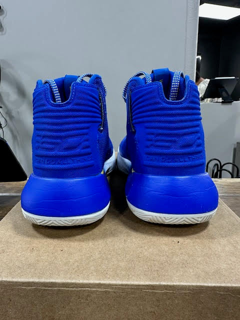 Under Armour Stephen Curry 3zero - Size 4Y (Pre-Owned - Replacement Box)