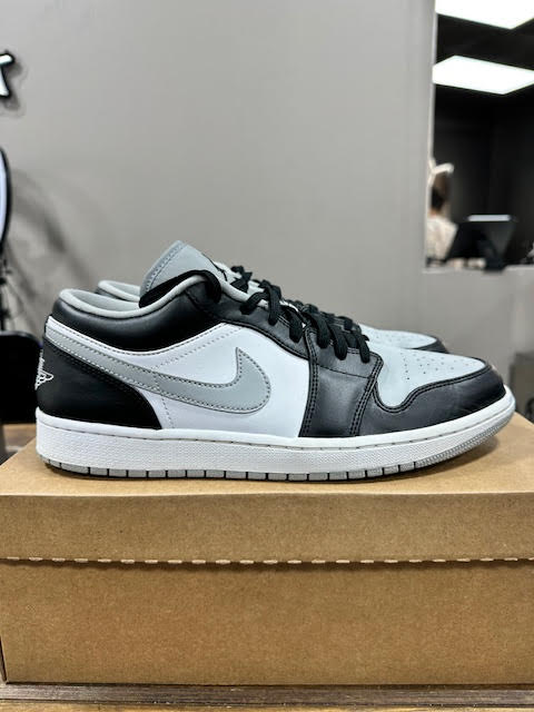Jordan 1 Low Shadow - Size 11 (Pre-Owned - Replacement Box)