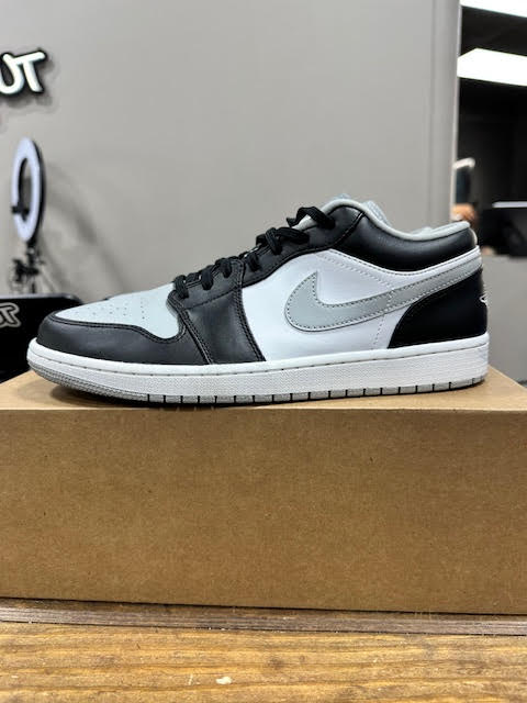 Jordan 1 Low Shadow - Size 11 (Pre-Owned - Replacement Box)