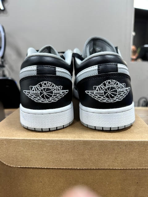 Jordan 1 Low Shadow - Size 11 (Pre-Owned - Replacement Box)
