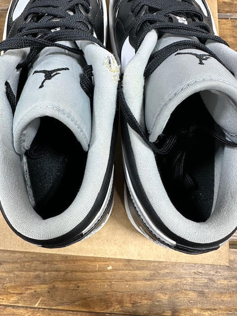 Jordan 1 Low Shadow - Size 11 (Pre-Owned - Replacement Box)