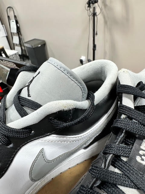 Jordan 1 Low Shadow - Size 11 (Pre-Owned - Replacement Box)