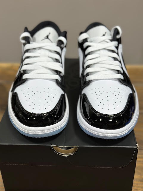 Air Jordan 1 Low SE Concord - Size 10.5 (Pre-Owned)