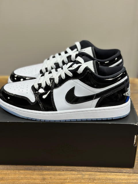 Air Jordan 1 Low SE Concord - Size 10.5 (Pre-Owned)