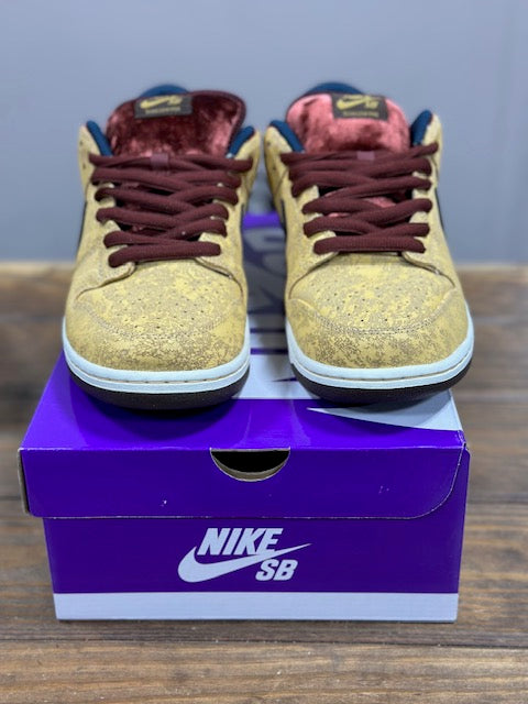 Nike SB Dunk Low City of Cinema (Pre-Owned)