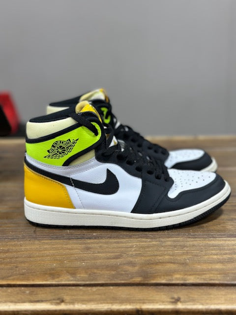 Jordan 1 Retro High White Black Volt University Gold - 7M (Pre-Owned - No Box)