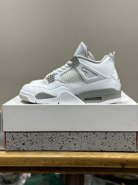 Jordan 4 Retro White Oreo (2021) - Size 10M (Pre-Owned)