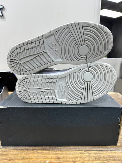 Jordan 1 Mid Linen - Size 10 (Pre-Owned)