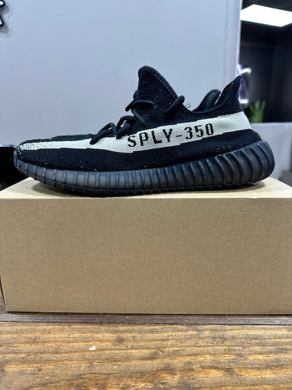 adidas Yeezy Boost 350 V2 Core Black White - Size 10.5 (Pre-Owned)