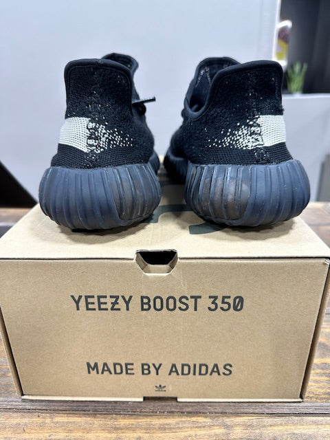 adidas Yeezy Boost 350 V2 Core Black White - Size 10.5 (Pre-Owned)