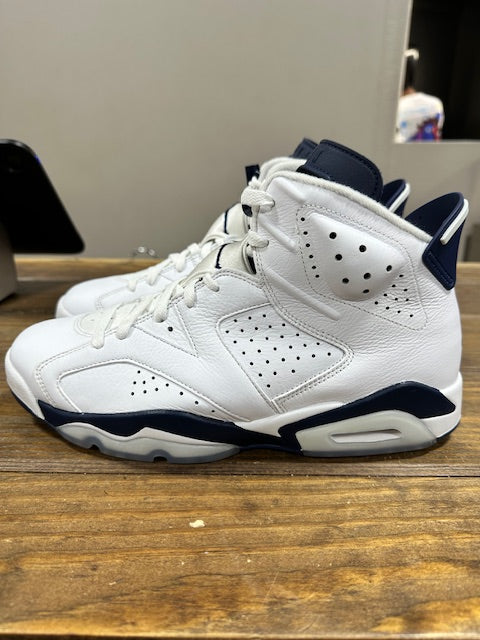 Jordan 6 Retro Midnight Navy (2022) - Size 11 (Pre-Owned - No Box)