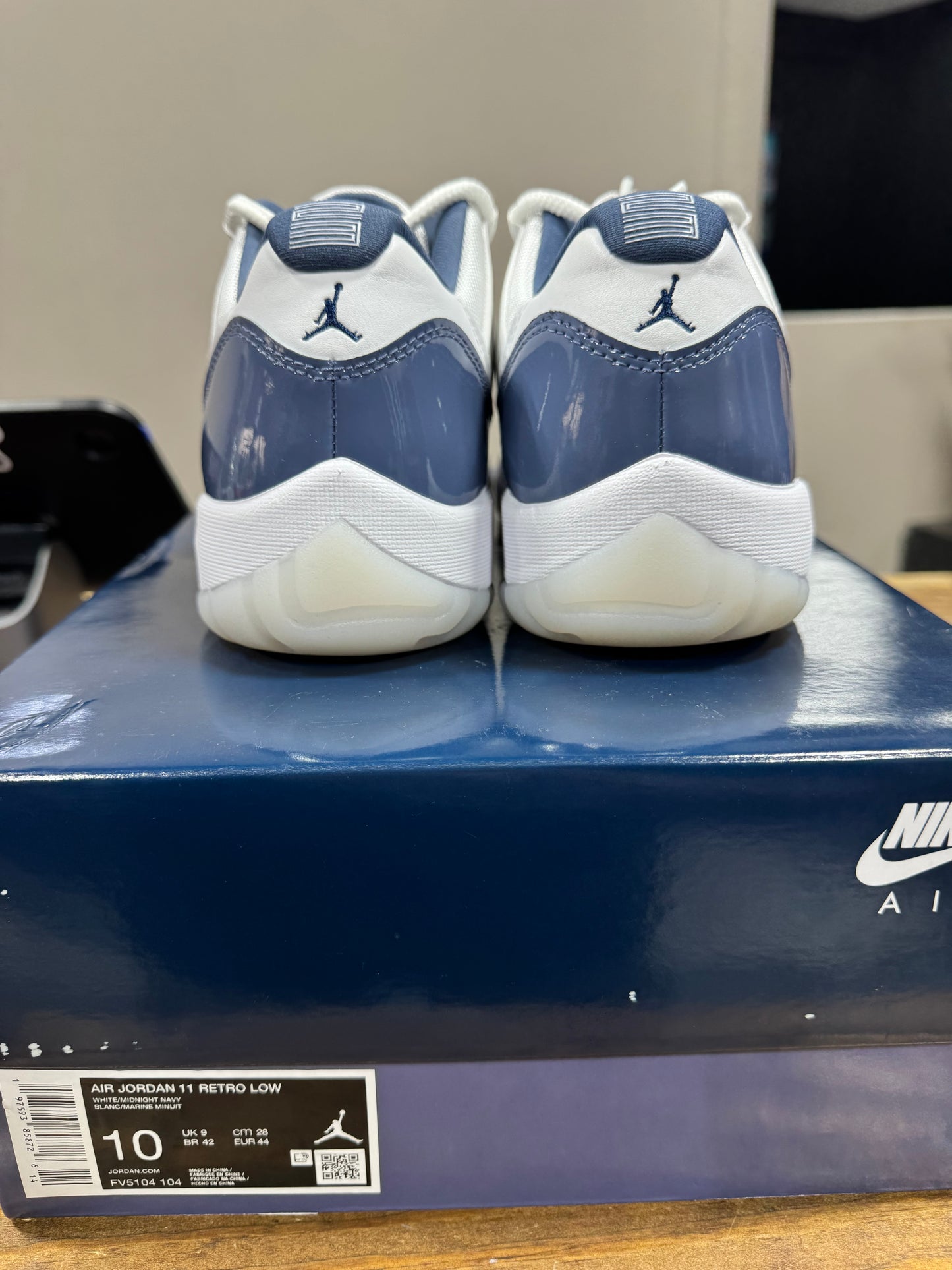 Jordan 11 Retro Low Diffused Blue (Pre-Owned)