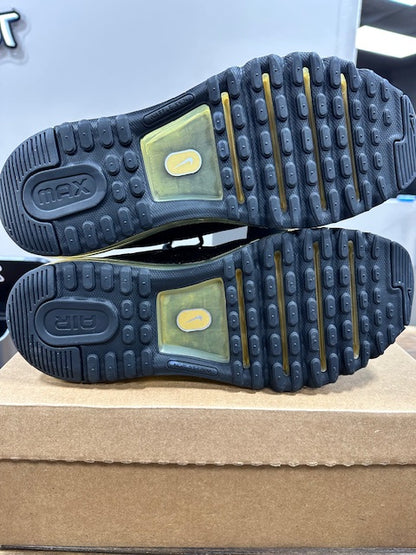 Nike Air Max 2013 Black Flat Gold - Size 11 (New - Replacement Box)