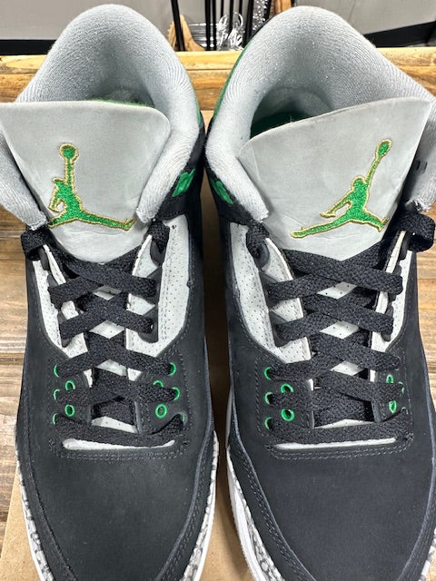 Jordan 3 Retro Pine Green - Size 9 (Pre-Owned - Replacement Box)
