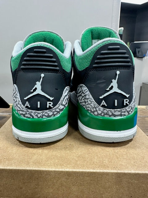 Jordan 3 Retro Pine Green - Size 9 (Pre-Owned - Replacement Box)