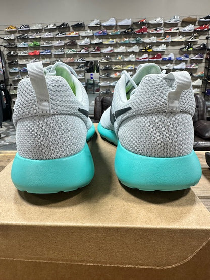 Nike Roshe Run Calypso - Size 11 (New - Replacement Box)