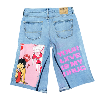 NX LXVE BAGGY JORTS (BETTY BOOP PATCH)