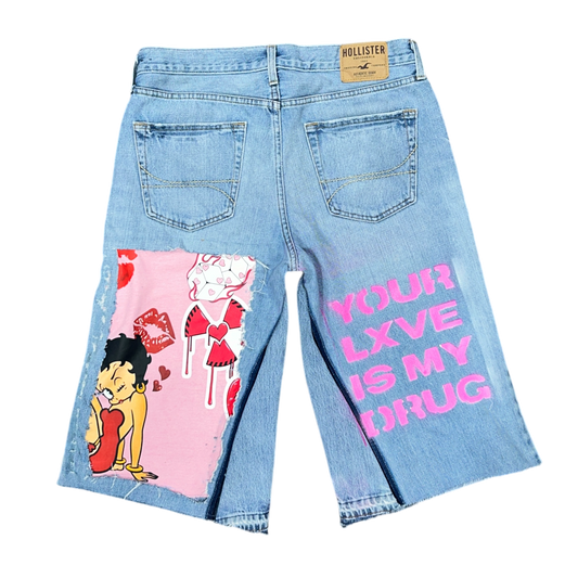 NX LXVE BAGGY JORTS (BETTY BOOP PATCH)