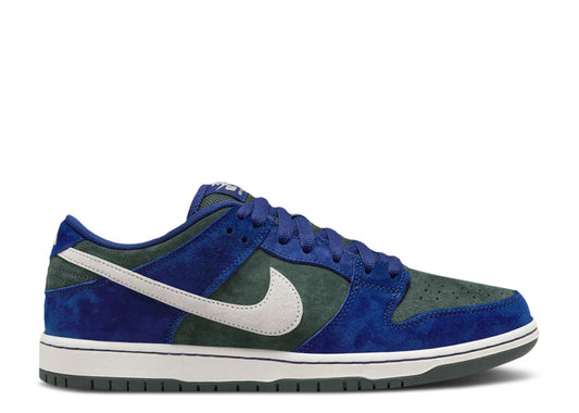 Dunk Low SB Deep Royal Vintage Green