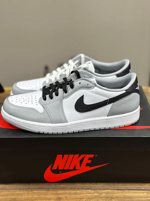 Air Jordan 1 Retro Low OG Barons (New - Replacement Box and Mismatch Laces)