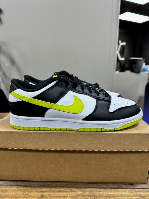 Nike Dunk Low Black Bright Cactus - Size 11 (Pre-Owned - Replacement Box)