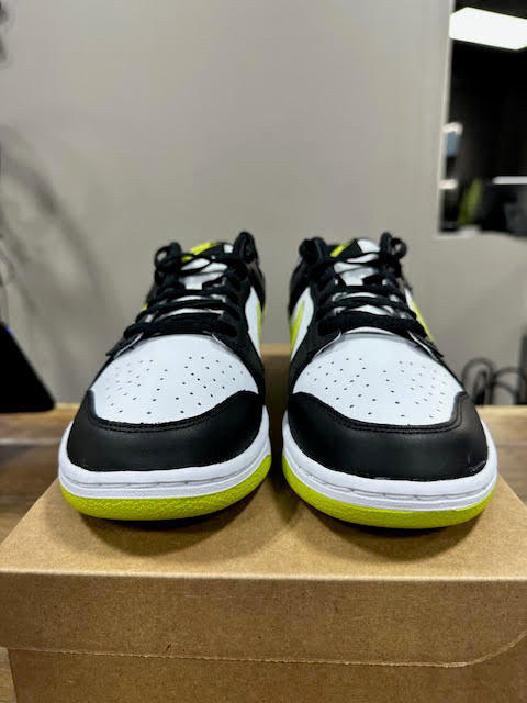 Nike Dunk Low Black Bright Cactus - Size 11 (Pre-Owned - Replacement Box)